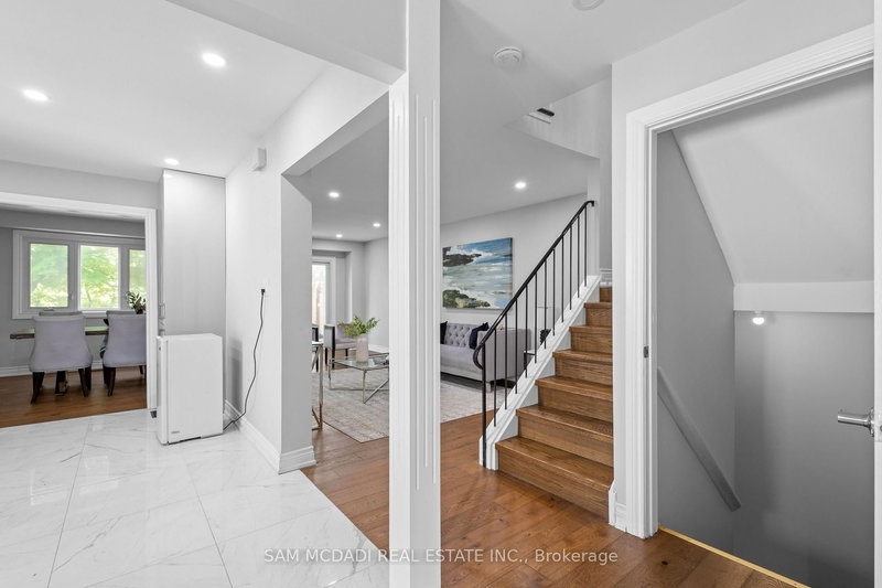 6755 Segovia Rd, Mississauga, L5N 1P1 | Image 3