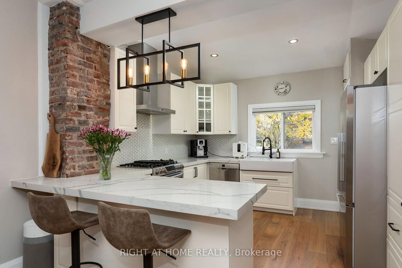 171 Islington Ave, Toronto, M8V 3B8 | Image 3