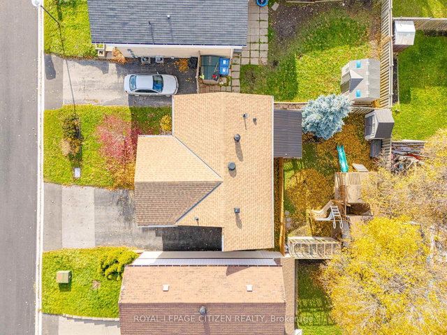 4 Hedley Court