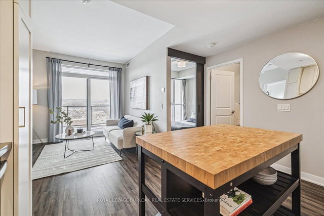 1201 - 2007 James Street