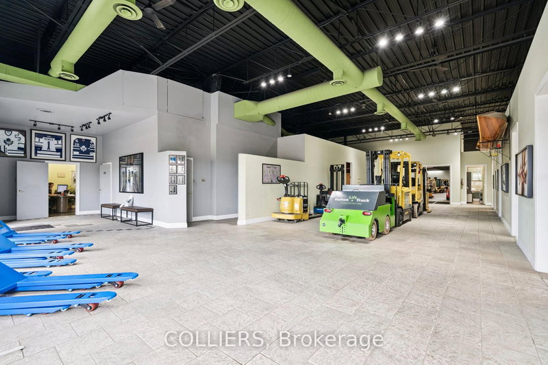 1054 South Service Rd, Oakville, L6J 2X7 | Image 2