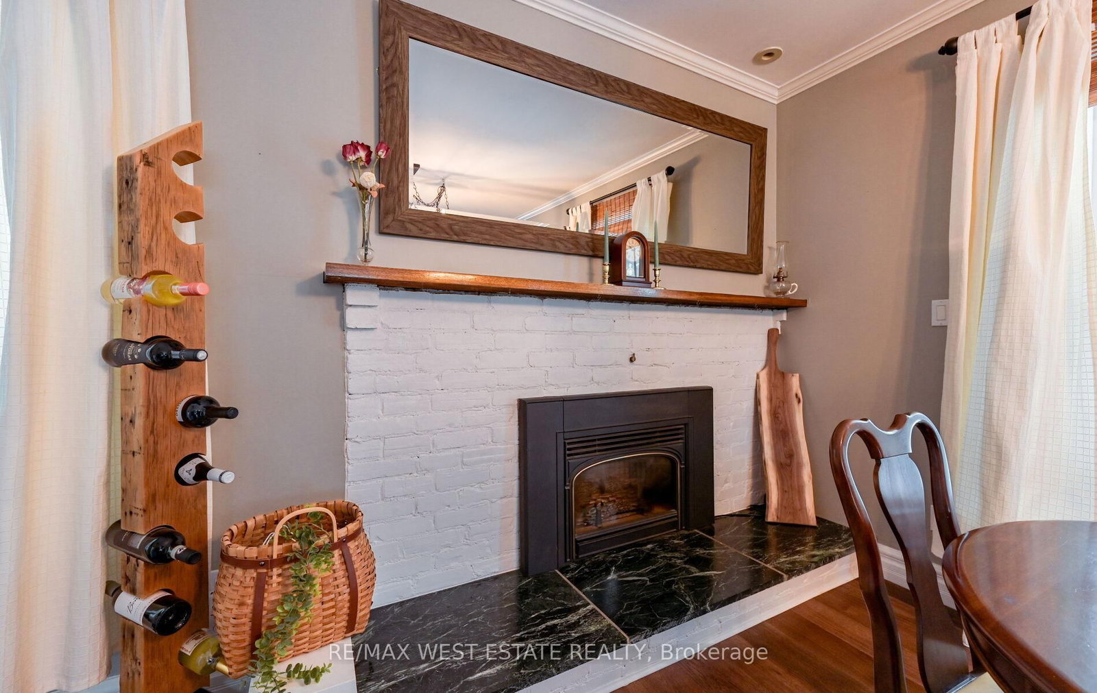 Detached House for sale at 122 King Street, Caledon, Ontario, L7E 3G2 - Bolton East - MLS: W12559970