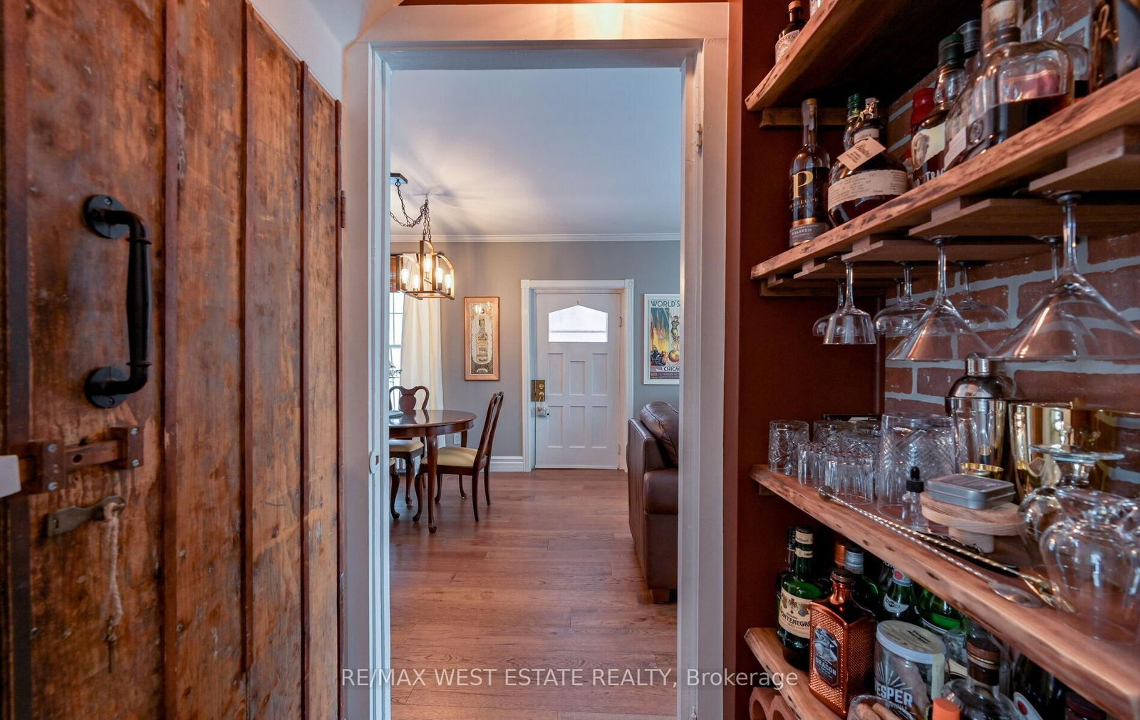 Detached House for sale at 122 King Street, Caledon, Ontario, L7E 3G2 - Bolton East - MLS: W12559970