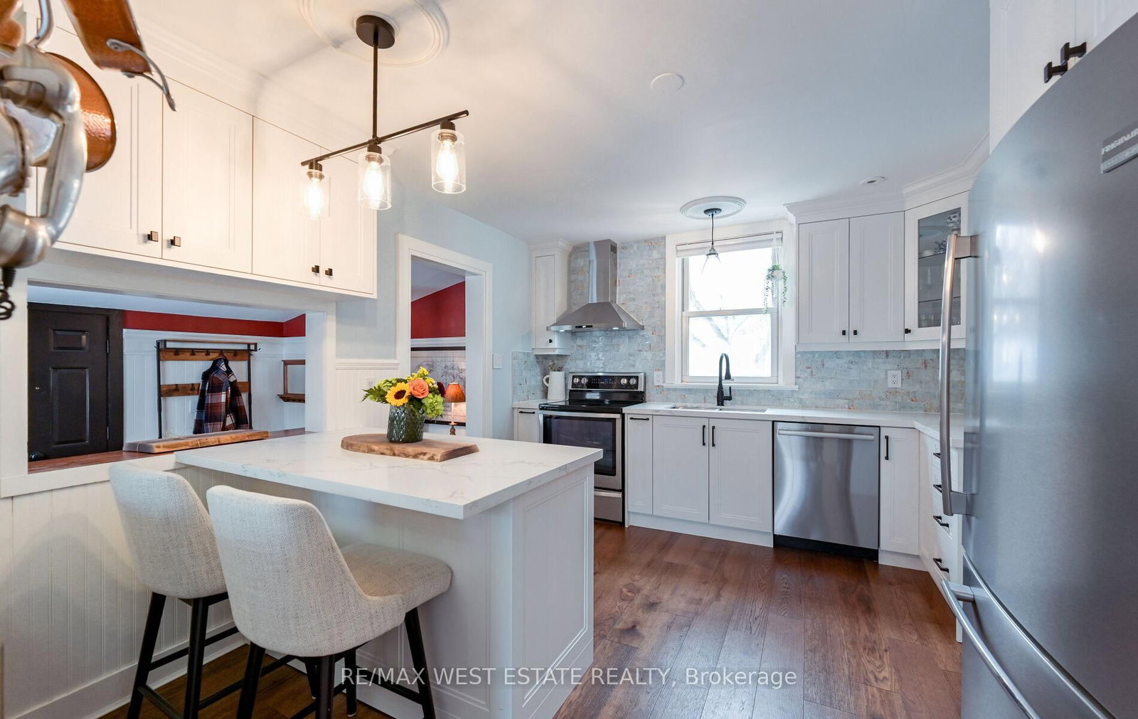 Detached House for sale at 122 King Street, Caledon, Ontario, L7E 3G2 - Bolton East - MLS: W12559970