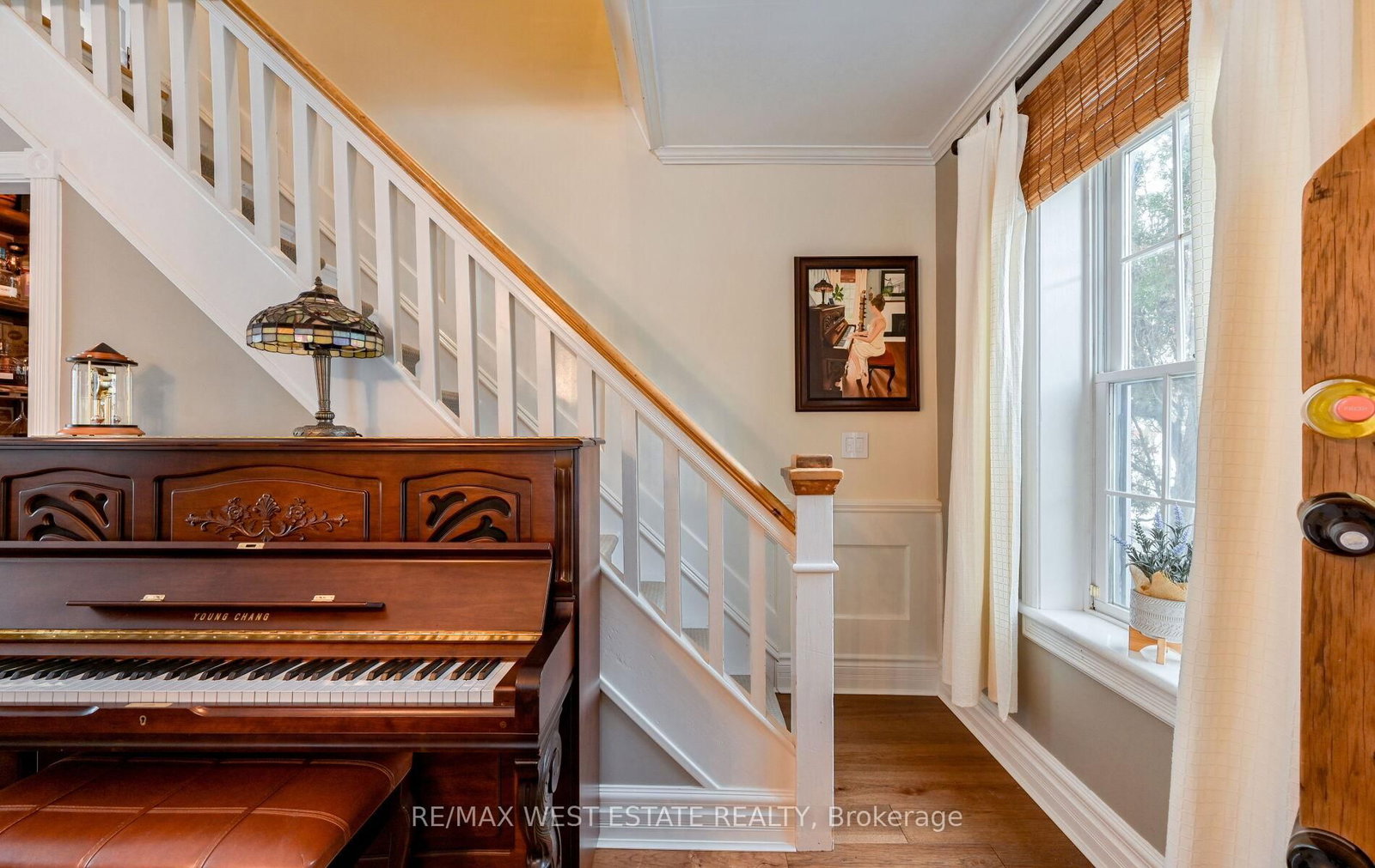 Detached House for sale at 122 King Street, Caledon, Ontario, L7E 3G2 - Bolton East - MLS: W12559970