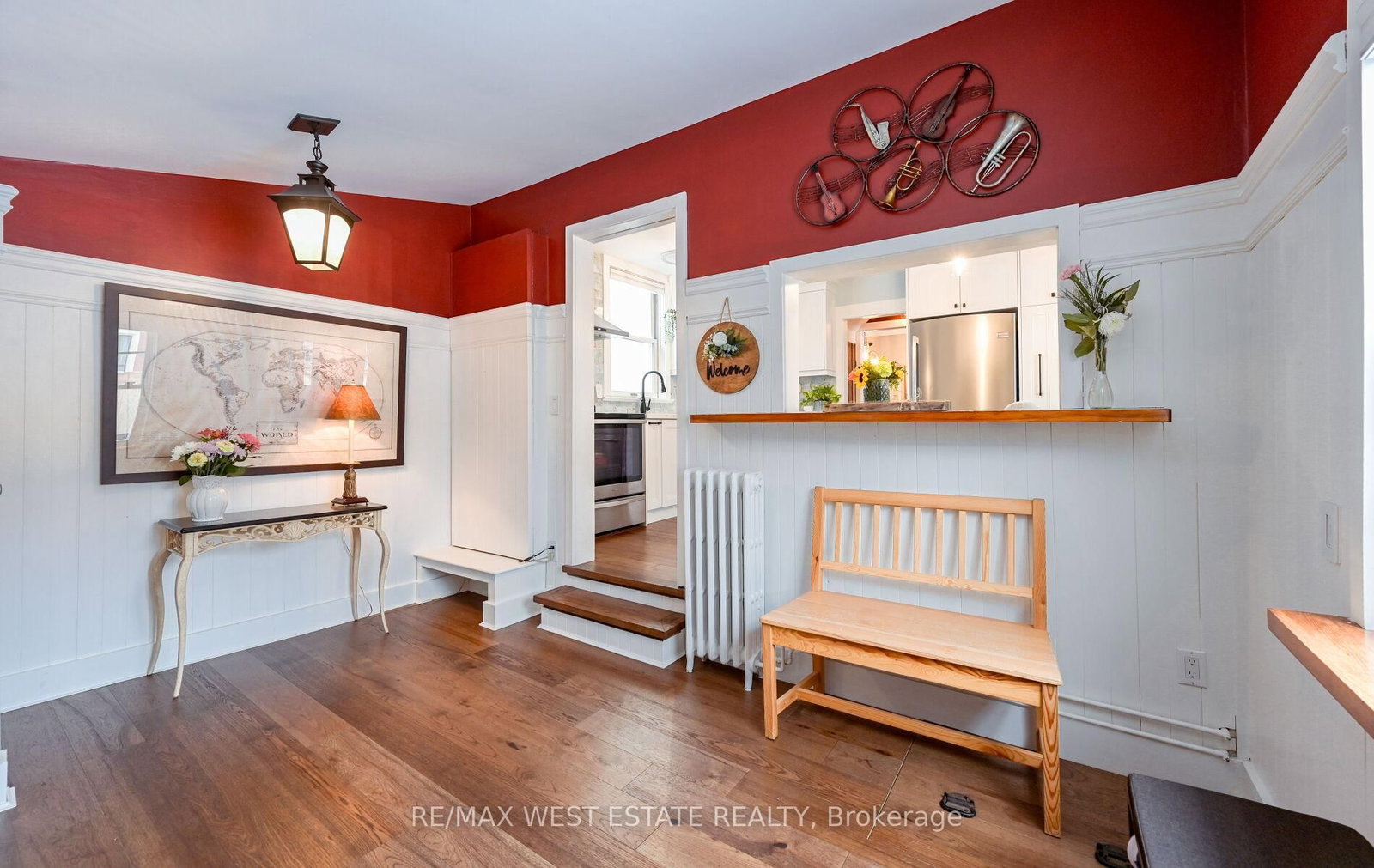 Detached House for sale at 122 King Street, Caledon, Ontario, L7E 3G2 - Bolton East - MLS: W12559970