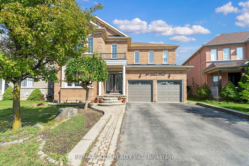 39 Darren Rd, Brampton, L6P 1Z5 | Image 2