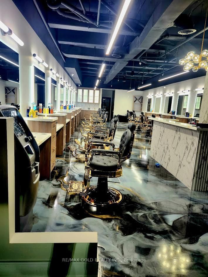 2960 Drew Rd, Mississauga, L4T 0A5 | Image 2