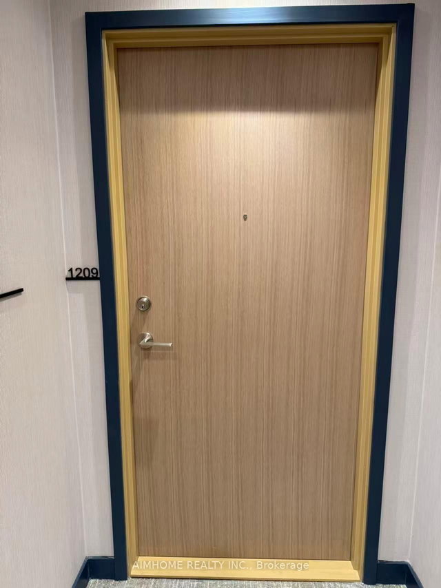 1209 - 395 Square One Drive