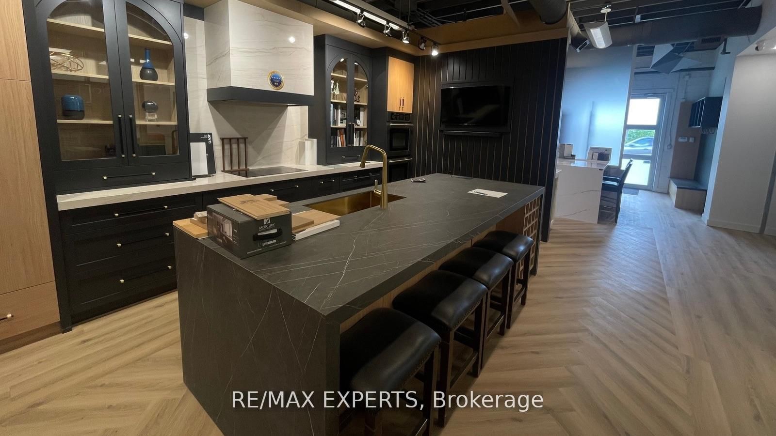 82 Industry Street - Photo 19