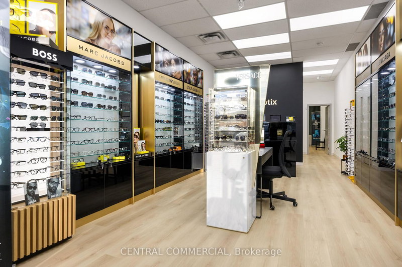 3A - 2930 Islington Ave, Toronto, M9L 2K5 | Image 3