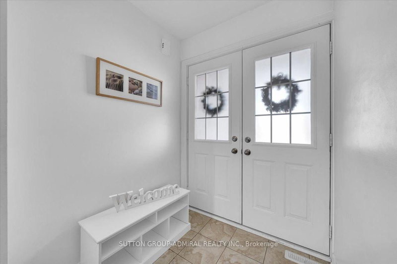 1 - 2600 GLENGARRY Rd, Mississauga, L5C 0A2 | Image 3