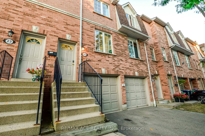 22 - 1525 South Parade Crt, Mississauga, L5M 6E9 | Image 3