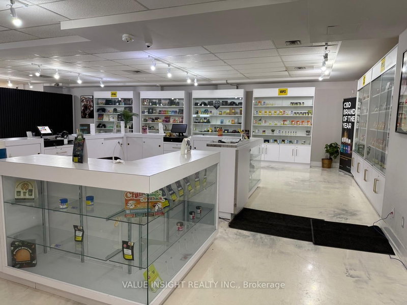 2250 Eglinton Ave W, Toronto, M6E 2L3 | Image 2