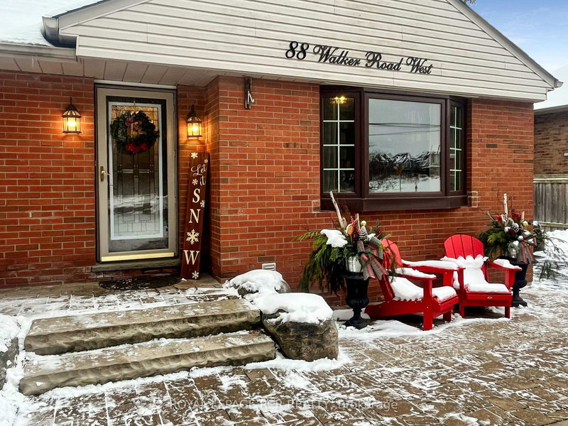 88 Walker Rd W, Caledon, L7C 0G8 | Image 2