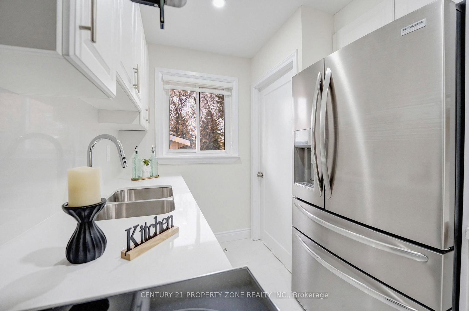 Detached House sold at 187 Martha Crescent, Caledon, Ontario, L7E 4X2 - Bolton West - MLS: W12566168