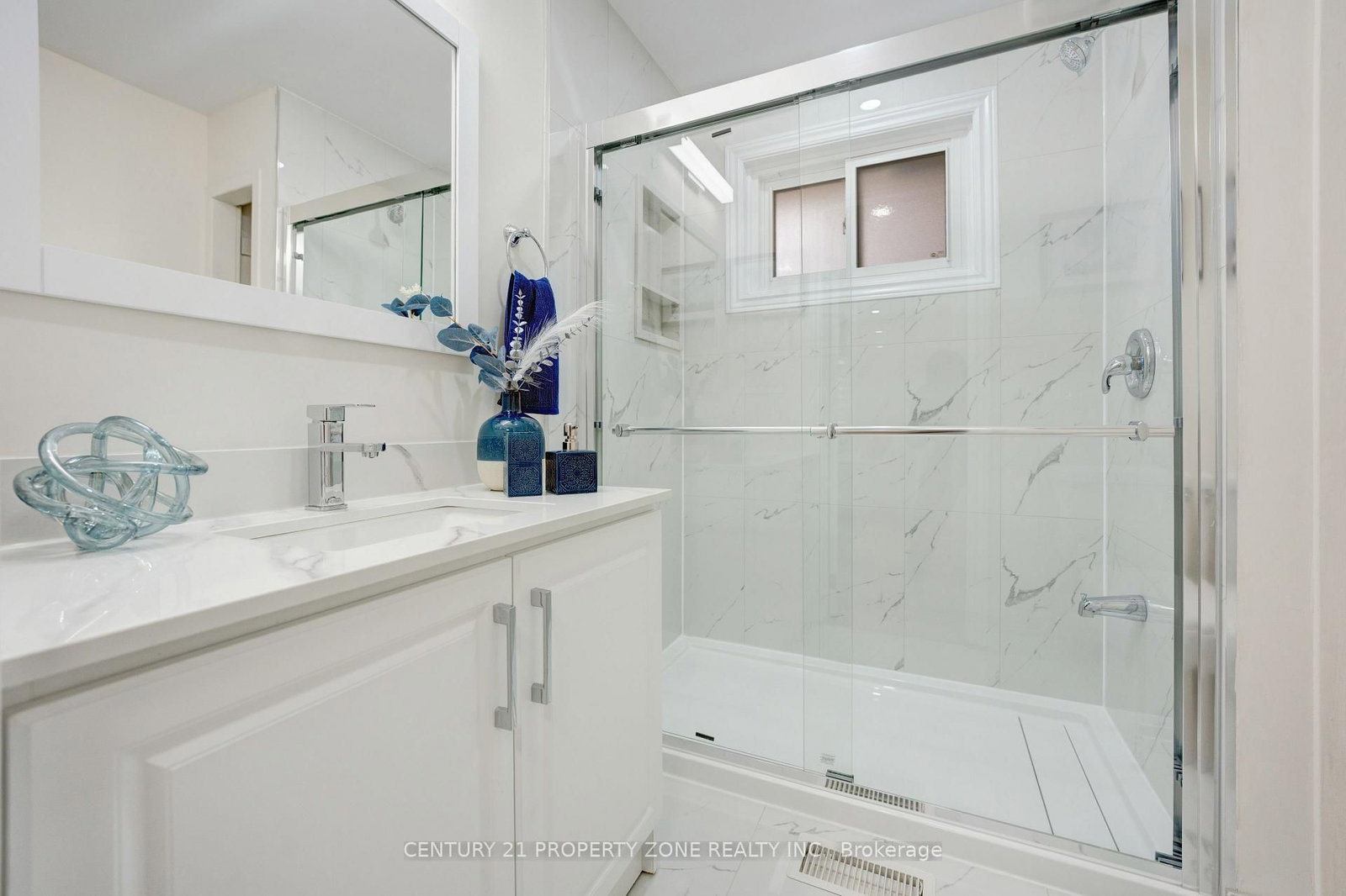 Detached House sold at 187 Martha Crescent, Caledon, Ontario, L7E 4X2 - Bolton West - MLS: W12566168