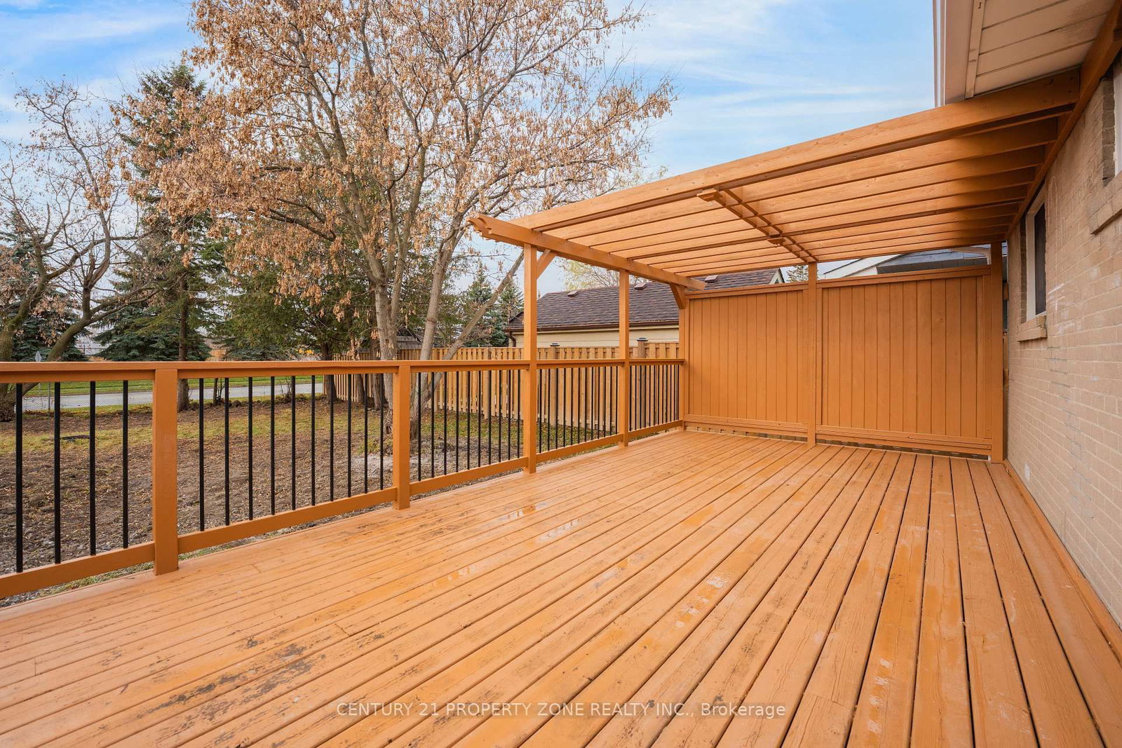 Detached House sold at 187 Martha Crescent, Caledon, Ontario, L7E 4X2 - Bolton West - MLS: W12566168