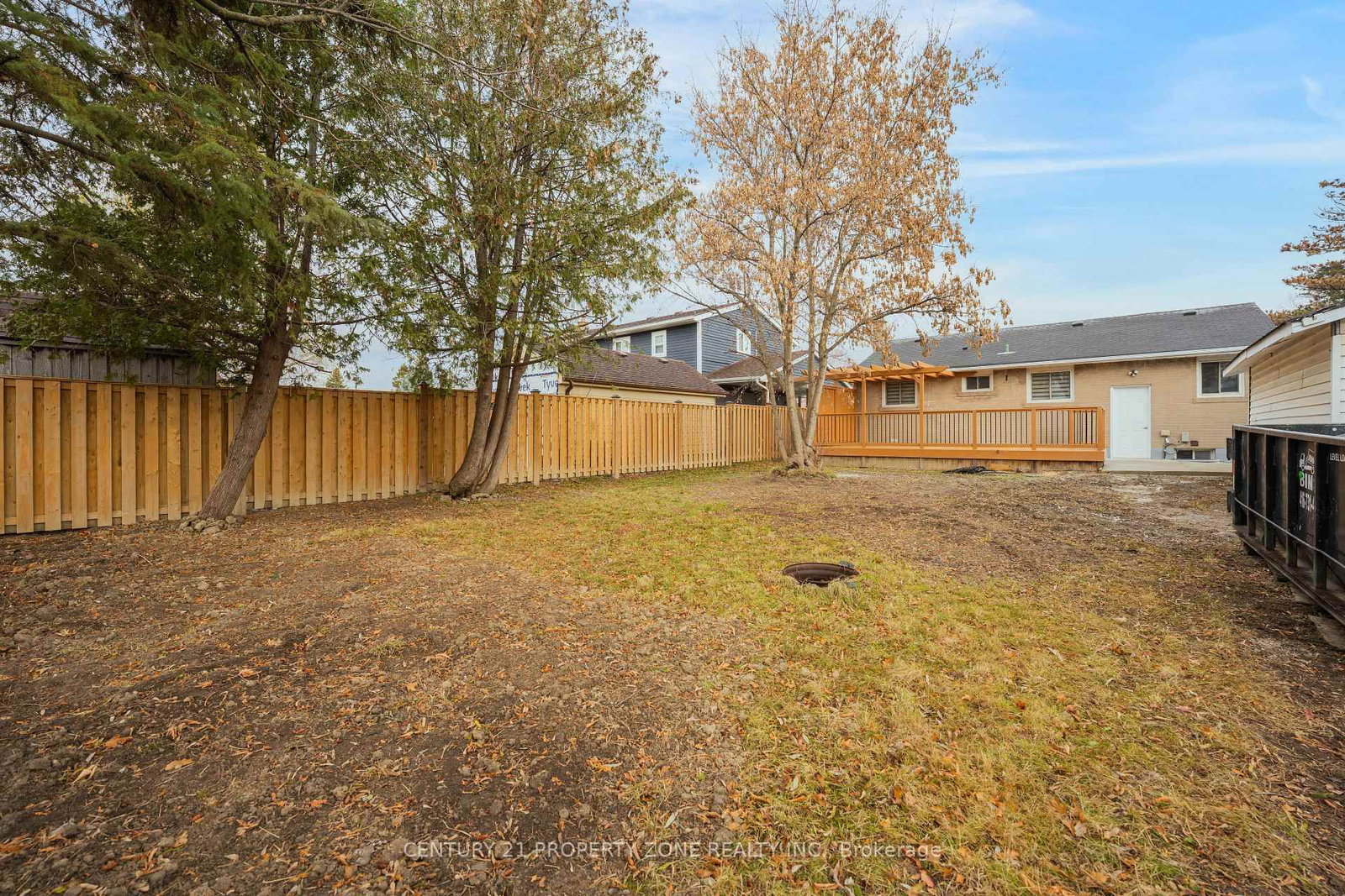 Detached House sold at 187 Martha Crescent, Caledon, Ontario, L7E 4X2 - Bolton West - MLS: W12566168