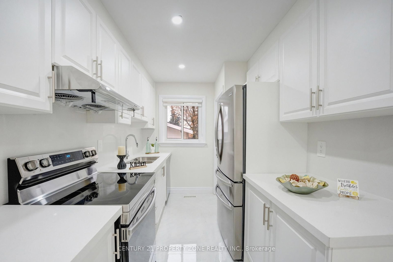 Detached House sold at 187 Martha Crescent, Caledon, Ontario, L7E 4X2 - Bolton West - MLS: W12566168