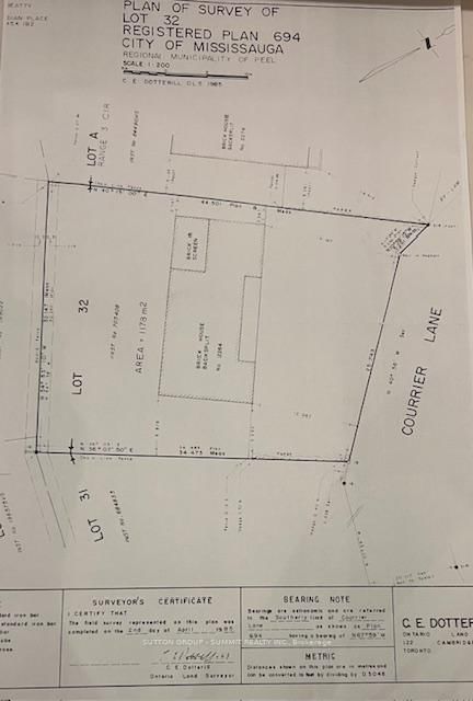 2264 Courrier Lane, Mississauga, L5C 1V2 | Image 2