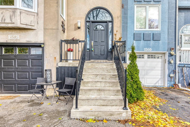 1558 Litchfield Rd, Oakville, L6H 5P3 | Image 3