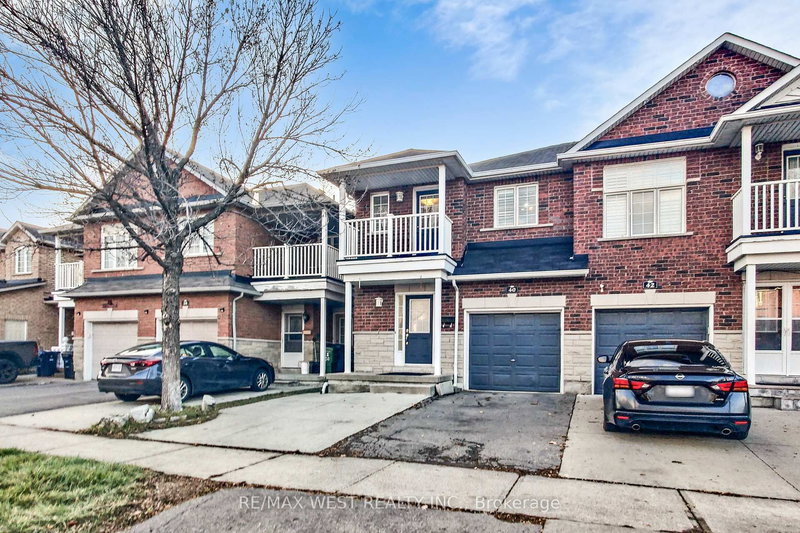 40 San Gabriele Pl, Toronto, M9L 3A4 | Image 2