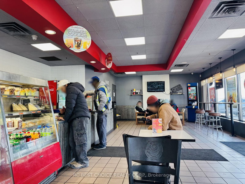 215 Carlingview Dr, Toronto, M9W 5X8 | Image 3