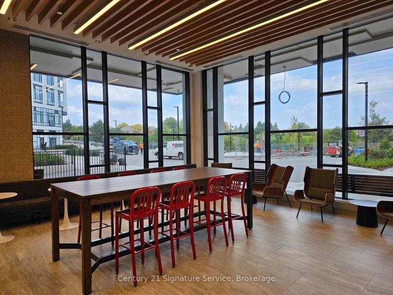 504 - 2485 Eglinton Ave W, Mississauga, L5M 2T1 | Image 3