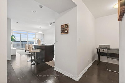 1110-1940 Ironstone Drive, Burlington, Ontario image-0-4