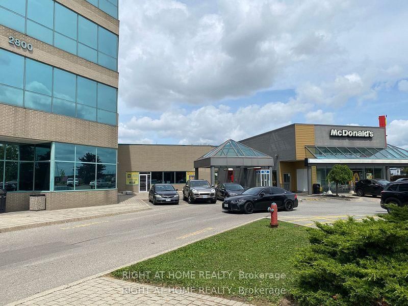 32 - 2800 Skymark Ave, Mississauga, L4W 5A6 | Image 2