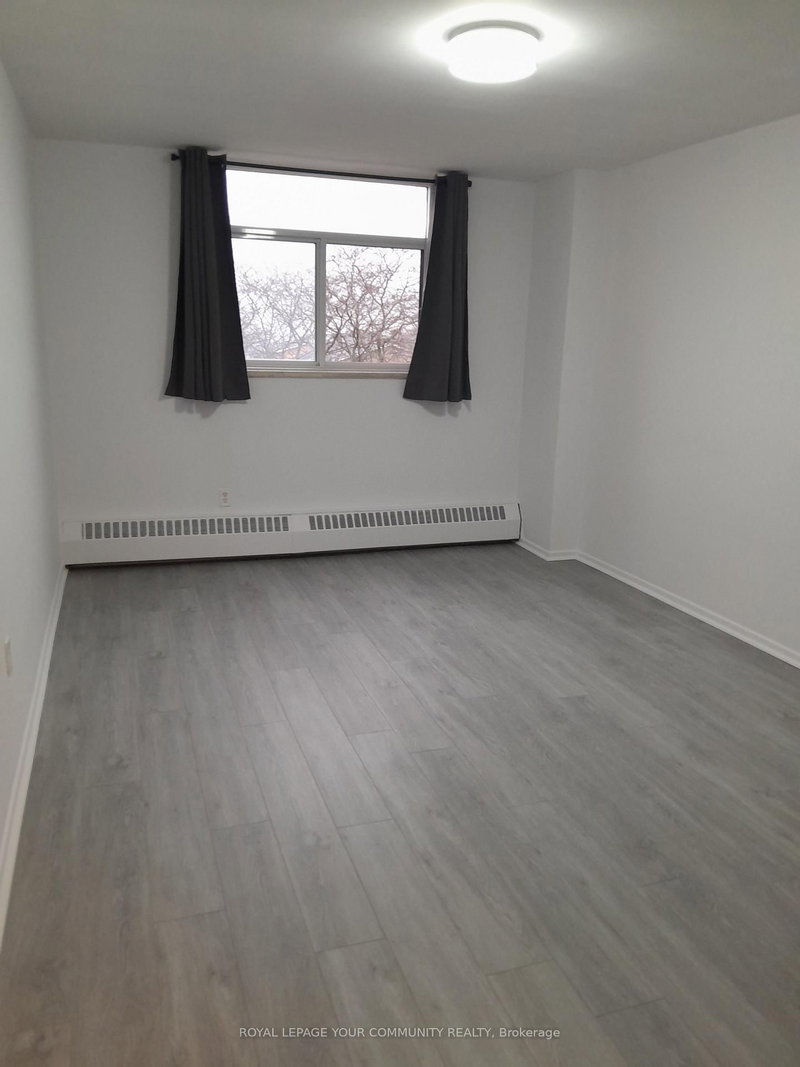 404 - 5 Frith Rd, Toronto, M3N 2L5 | Image 2