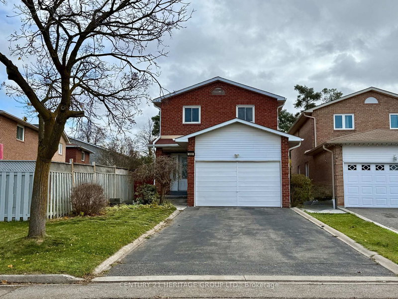 9 Corona Gate, Brampton, L6Y 3N4 | Image 2