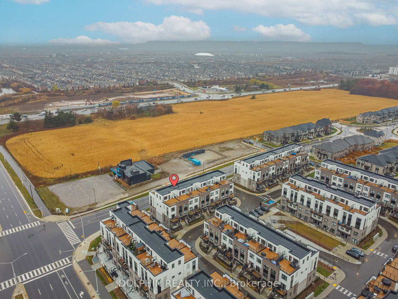 106 - 1589 Rose Way, Milton, L9E 1N4 | Image 3