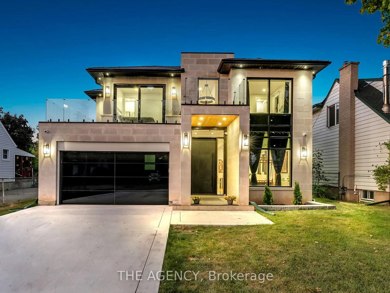 9 Earl St, Mississauga, L5M 1N6 | Image 2