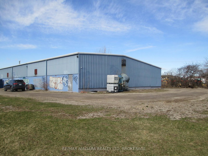 813 Cumberland Ave, Burlington, L7N 3J7 | Image 2