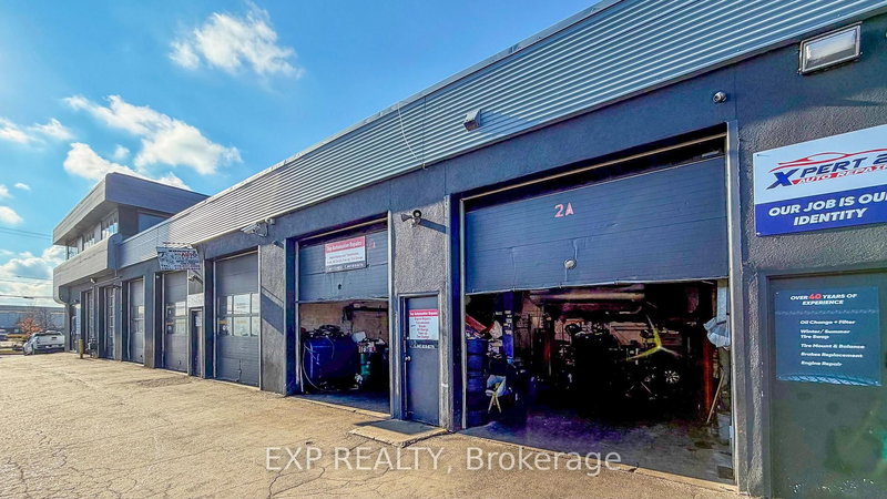 2A - 12 Lepage Crt, Toronto, M3J 1Z9 | Image 3