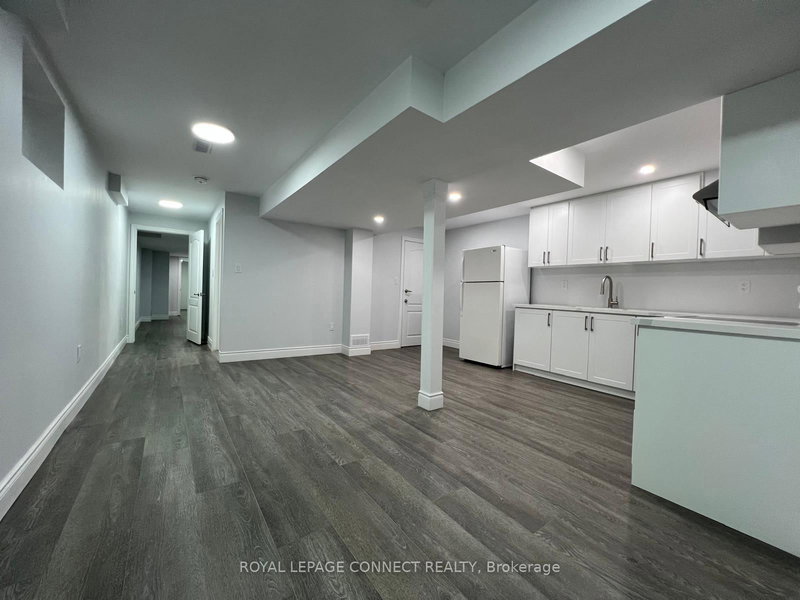 Bsmt - 8 Evanwood Cres, Brampton, L6X 0P8 | Image 2