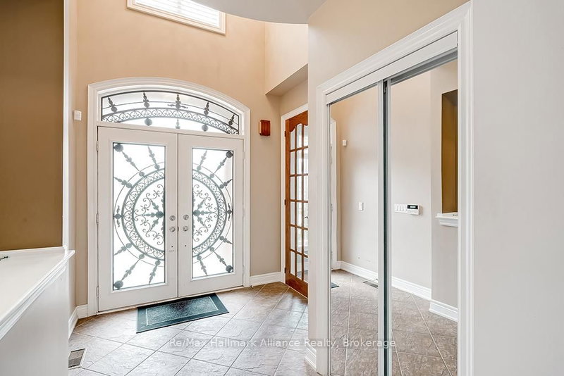 1527 Arrowhead Rd, Oakville, L6H 7V6 | Image 2