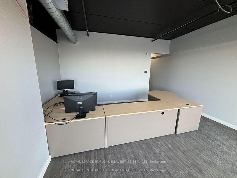 26 - 760 Laurentian Dr, Burlington, L7N 3V6 | Image 3