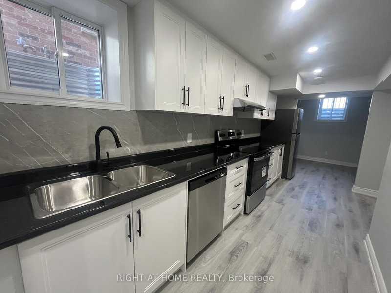 Basement - 22 Amboise Cres, Brampton, L7A 2R2 | Image 2