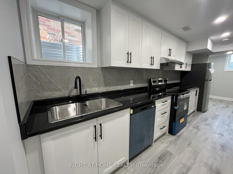 Basement - 22 Amboise Cres, Brampton, L7A 2R2 | Image 3