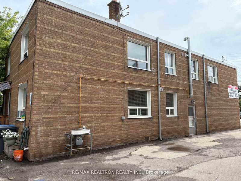 1195 Lakeshore Rd E, Mississauga, L5E 1G1 | Image 3