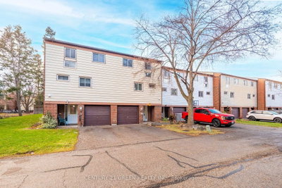 Townhouse sold at 9-650 CHILDS Drive, Milton, Ontario, L9T 3N8 - Timberlea - MLS: W12586630