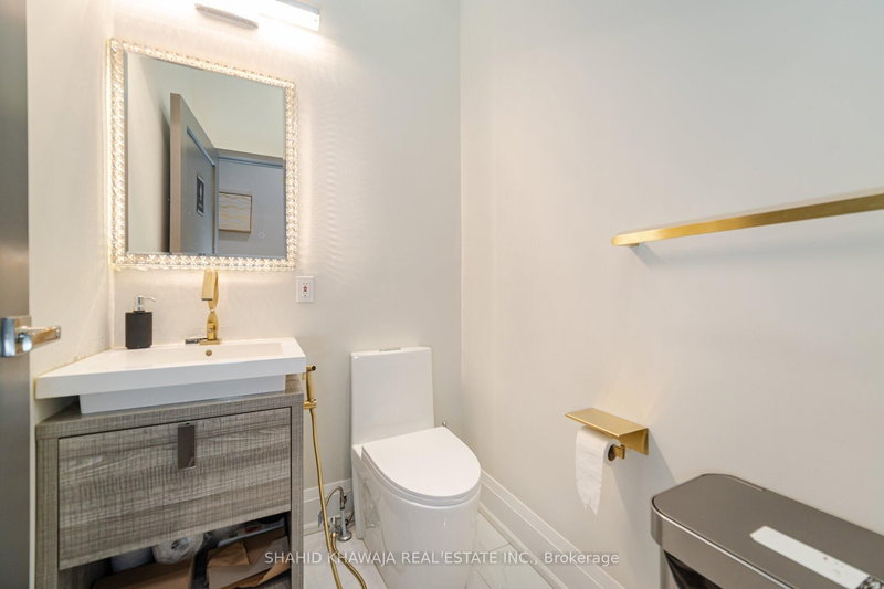 Second Floor - 1563 Dundas St W, Mississauga, L5C 1E3 | Image 3