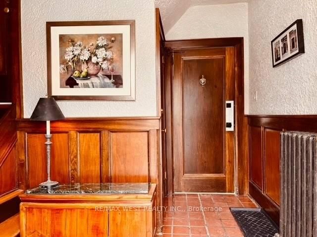 Bsmt - 27 Oakview Ave, Toronto, M6P 3J3 | Image 2