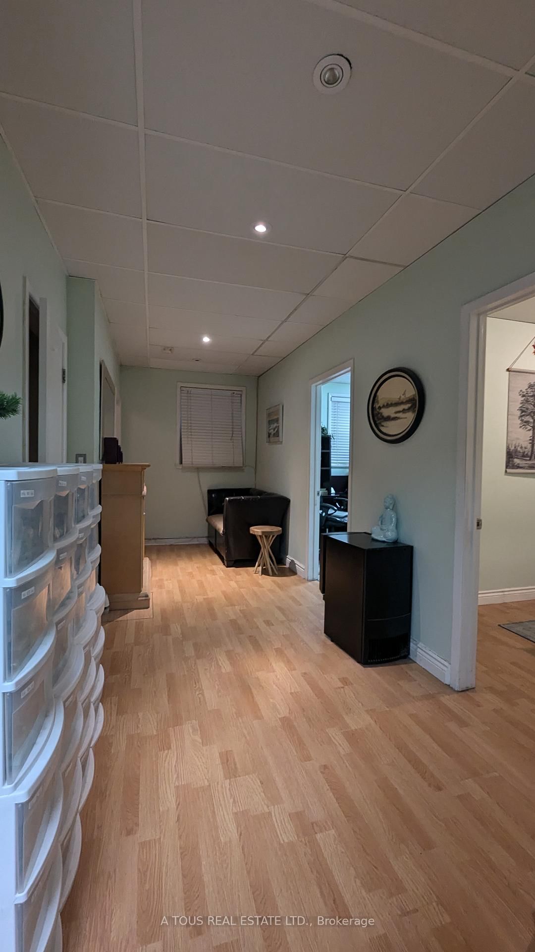 205 Queen Street S - Photo 7