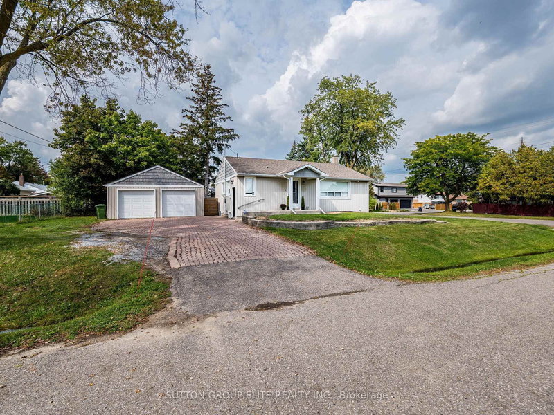 107 Martha St W, Caledon, L7E 4X5 | Image 2