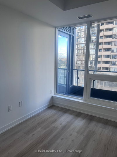 316-395 Square One Drive, Mississauga, Ontario image-0-4