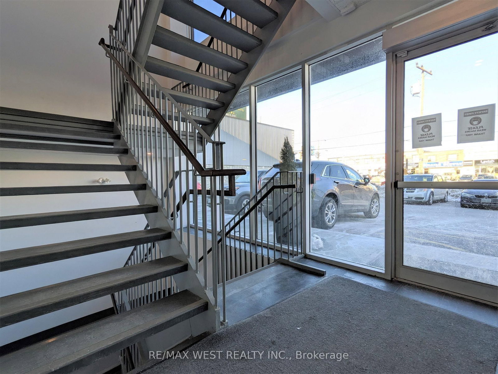 2920 Dufferin Street, Unit LL1 - Photo 11